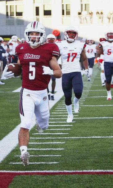 STAT WATCH: Isabella 3rd WR in 5 years with 300-yard game